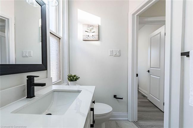 135 East Ave N, House other with 3 bedrooms, 2 bathrooms and 2 parking in Hamilton ON | Image 28