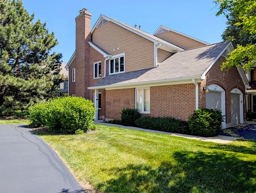 1541 N Kendal Court, Arlington Heights, IL, 60004 | Card Image