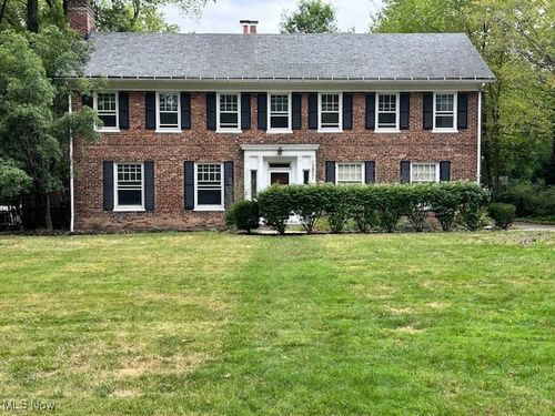 13901 Larchmere Blvd, Shaker Heights, OH, 44120-1351 | Card Image