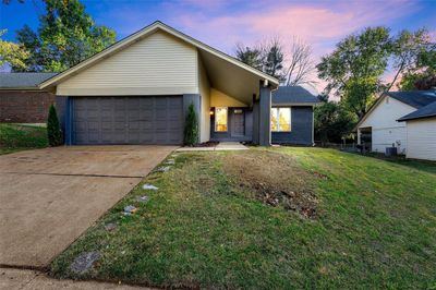 5424 Suntrail Drive, House other with 3 bedrooms, 2 bathrooms and null parking in Black Jack MO | Image 1