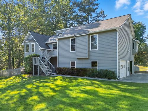 2233 Mohawk Trl, Acworth, GA, 30102-2450 | Card Image
