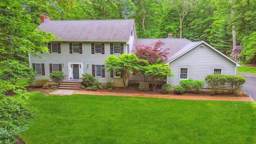 2 Broad Path, Lloyd Harbor, NY, 11743-9763 | Card Image