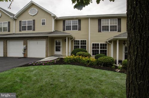 107 Peregrine Ln, Hummelstown, PA, 17036-8845 | Card Image