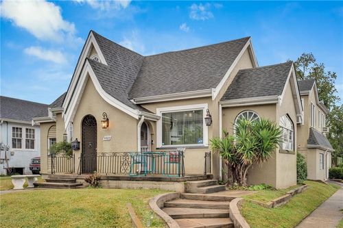 4488 Lafaye St, New Orleans, LA, 70122-6132 | Card Image