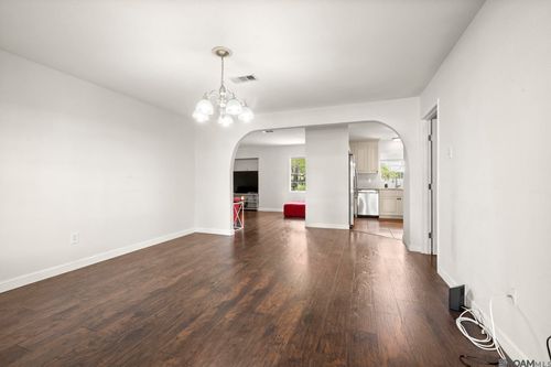 324 Janmar St, Denham Springs, LA, 70726-2941 | Card Image
