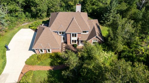 2804 Shagbark Dr, Kewaskum, WI, 53040-9011 | Card Image