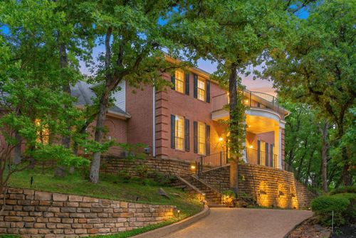 302 W Charlottesville Ave, Colleyville, TX, 76034-6908 | Card Image