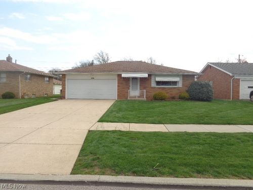 6195 Jamestown Drive, Parma, OH, 44134 | Card Image