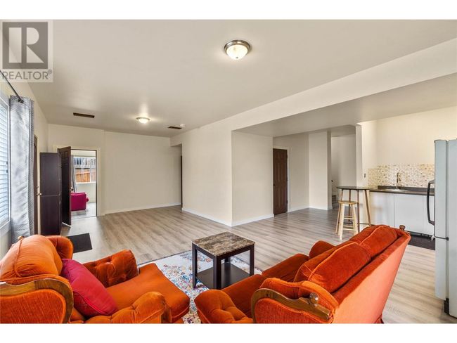620 Hemlock St, House other with 8 bedrooms, 5 bathrooms and 2 parking in Kamloops BC | Image 8