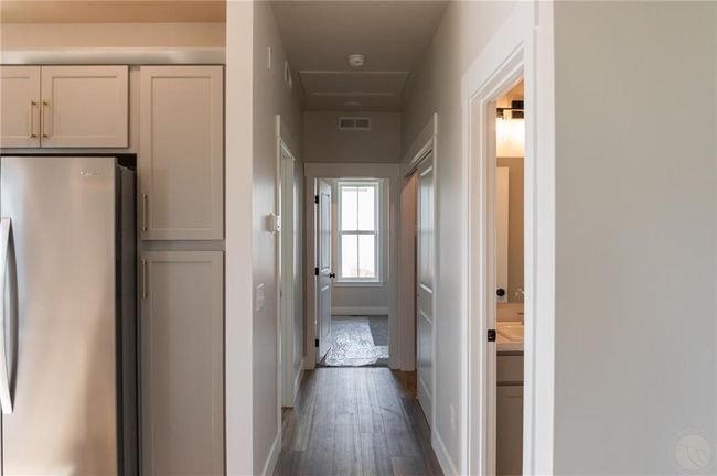 1892 St Peter Ln, House other with 3 bedrooms, 2 bathrooms and null parking in Billings MT | Image 5