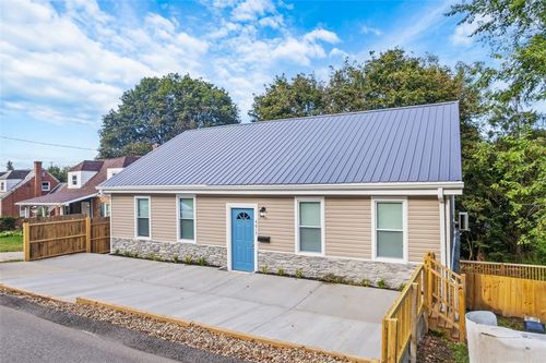 4617 Mount Troy Road Ext, Pittsburgh, PA, 15214-1435 | Card Image