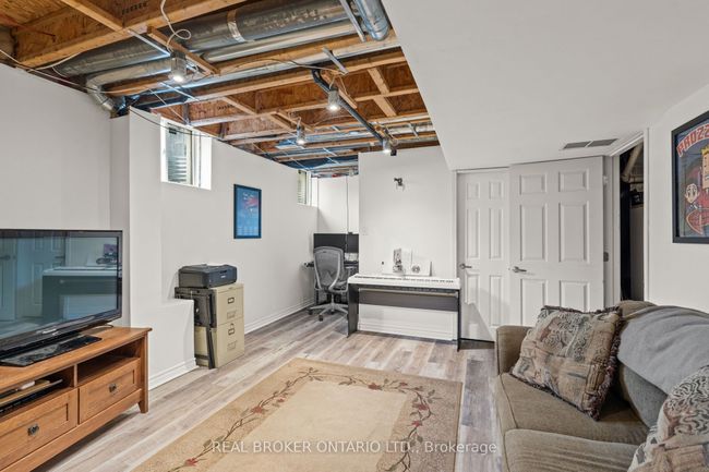 427 Vendevale Ave, House attached with 3 bedrooms, 2 bathrooms and 1 parking in Stittsville ON | Image 28