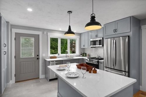 rear-14 Norway Farms Dr, Norfolk, MA, 02056-2502 | Card Image