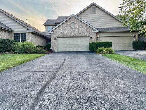 0-40 Corinth Dr, Tinley Park, IL, 60477-4819 | Card Image