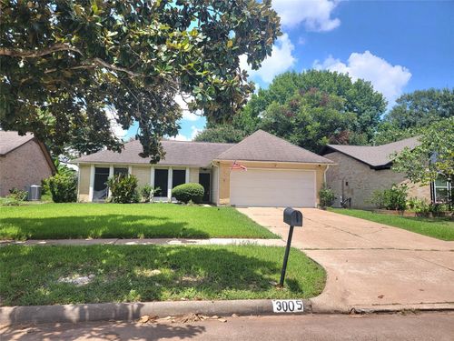 3005 Winchester Way, Sugar Land, TX, 77479-1632 | Card Image