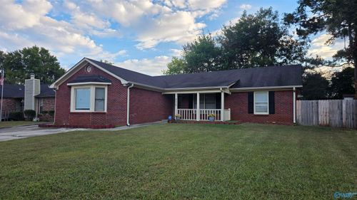 4039 Knollbrook Drive Nw, Huntsville, AL, 35810 | Card Image