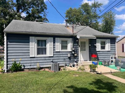 1112 E Fourth Street, House other with 2 bedrooms, 1 bathrooms and null parking in Mount Vernon IN | Image 2