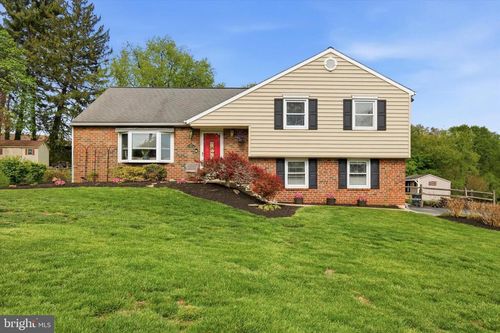615 Meadowbrook Rd, NORRISTOWN, PA, 19401-1728 | Card Image
