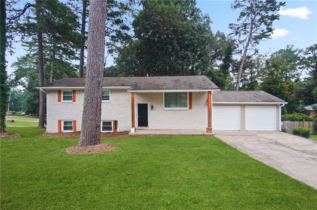 Williamsburg Way, Decatur, GA 30034