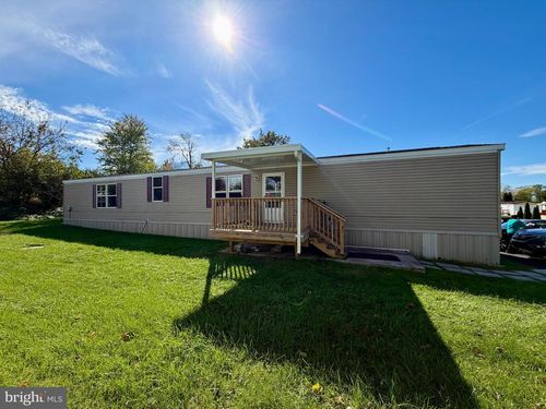 253-253 Chesapeake Est, THOMASVILLE, PA, 17364-9667 | Card Image