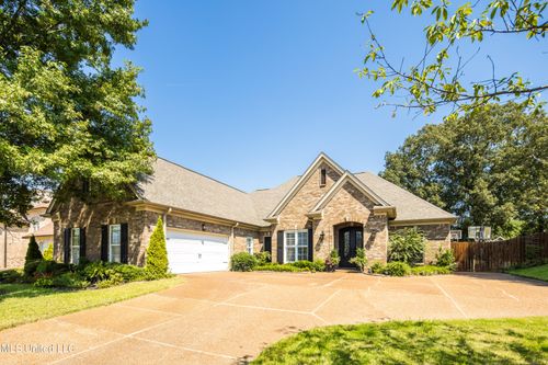 1630 N Hillshire Drive, Hernando, MS, 38632 | Card Image