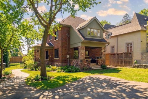 87 University Ave W, Guelph, ON, N1G1P1 | Card Image