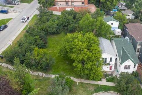 404 3 Avenue Ne, Calgary, AB, T2E0H6 | Card Image