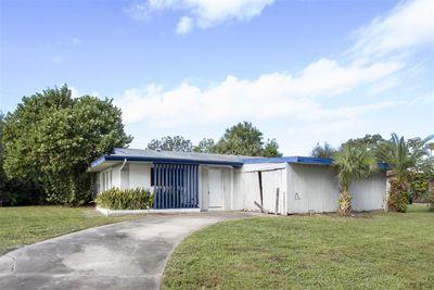 906 Chace Lane Ne, House other with 3 bedrooms, 2 bathrooms and null parking in Palm Bay FL | Image 1