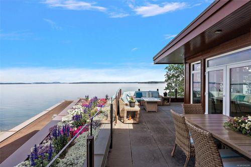 302-9115 Lochside Dr, Sidney, BC, V8L0A9 | Card Image
