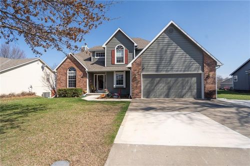 1315 S Redbud St, Ottawa, KS, 66067-2668 | Card Image