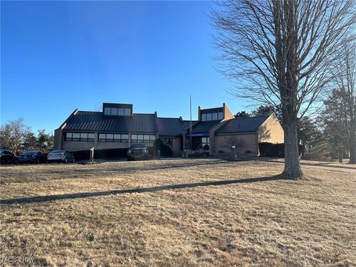 5771 Mayfair Rd, North Canton, OH, 44720-1546 | Card Image