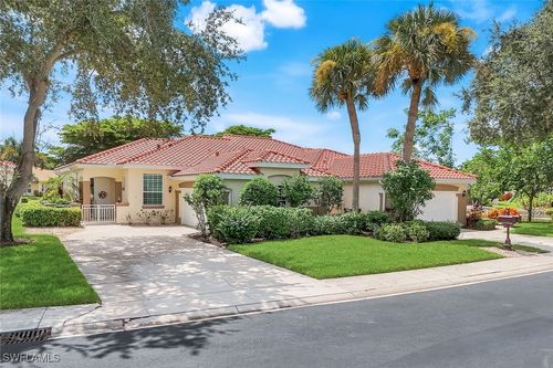 9172 Las Maderas Dr, BONITA SPRINGS, FL, 34135-2825 | Card Image