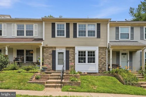 9045 Old Hickory Ct, MANASSAS, VA, 20110-4006 | Card Image