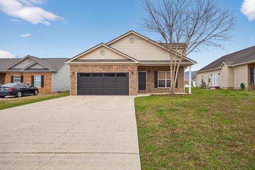 8279 Bluegill Cir, Ooltewah, TN, 37363-9555 | Card Image
