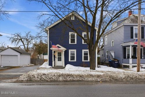 33 Fulton St, Glens Falls, NY, 12801-3056 | Card Image