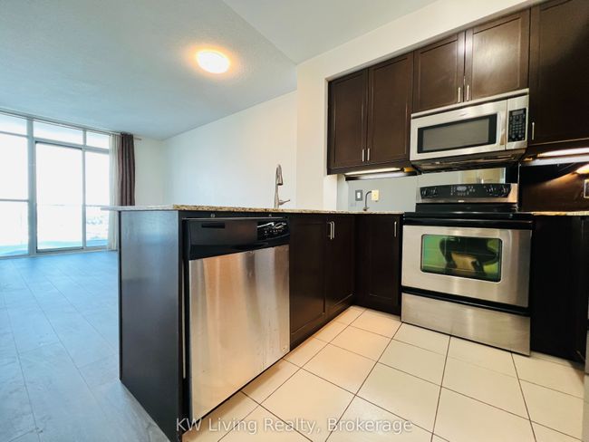 1201 - 80 Absolute Ave, Condo with 2 bedrooms, 2 bathrooms and 1 parking in Mississauga ON | Image 4