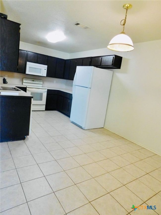2803 Alma Dr, Home with 3 bedrooms, 2 bathrooms and null parking in Killeen TX | Image 6
