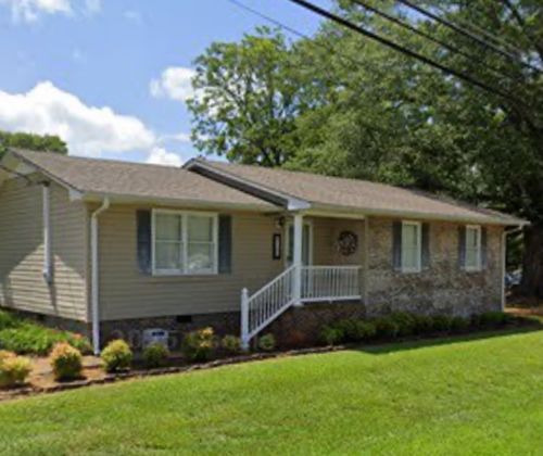 328 S Peachtree St, Liberty, SC, 29657-1223 | Card Image