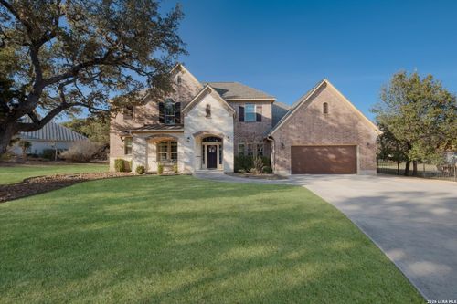 113 Canyon Cir, Boerne, TX, 78015-8301 | Card Image