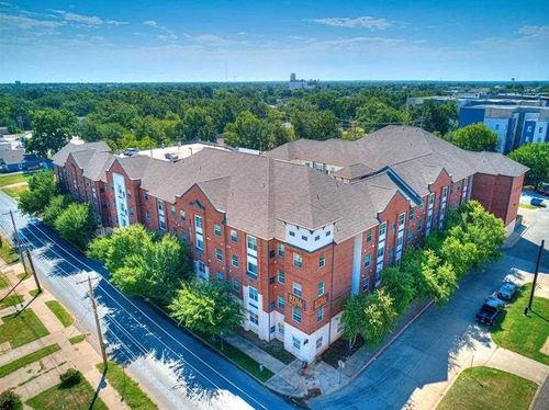 251 W Miller #202, Stillwater, OK, 74075 | Card Image