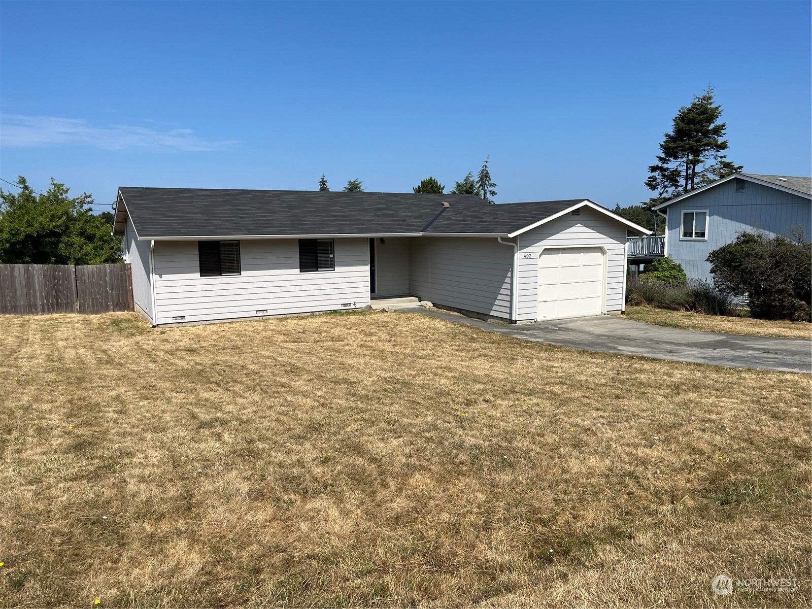 4th St, Coupeville, WA 98239