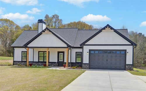 111 Topher St, Hartwell, GA, 30643-3837 | Card Image
