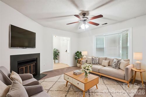 8322 Summerglen Cir, Charlotte, NC, 28227-0307 | Card Image