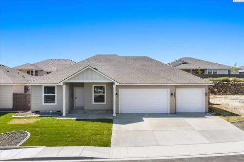 7243 W 29th Pl, Kennewick, WA, 99338-5665 | Card Image