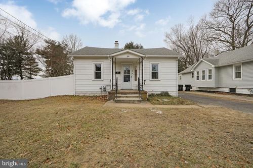 35 Egg Harbor Rd, Berlin Boro, NJ, 08009-2016 | Card Image