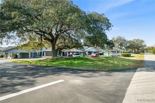 apt-1-690 E Gilchrist Ct, Hernando, FL, 34442-8215 | Card Image