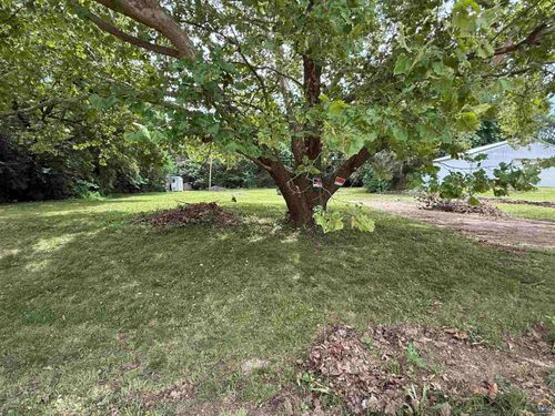2801 Laurence Dr, Milford, KS, 66514-9259 | Card Image