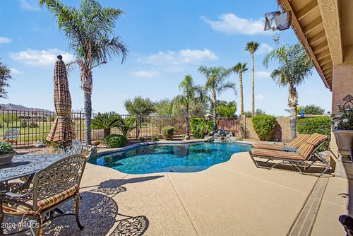 3915 E Meadowview Drive, Gilbert, AZ, 85298 | Card Image
