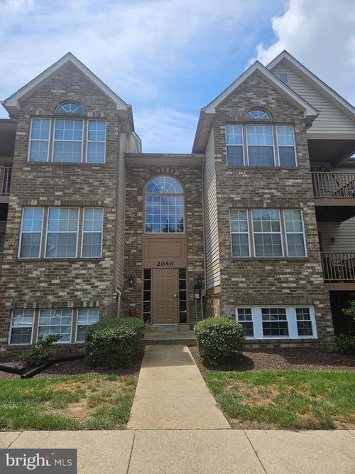 2040-201-2040 Alice Ave, OXON HILL, MD, 20745-3576 | Card Image