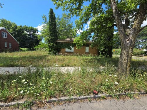 4017 Chatsworth St, Detroit, MI, 48224-3488 | Card Image